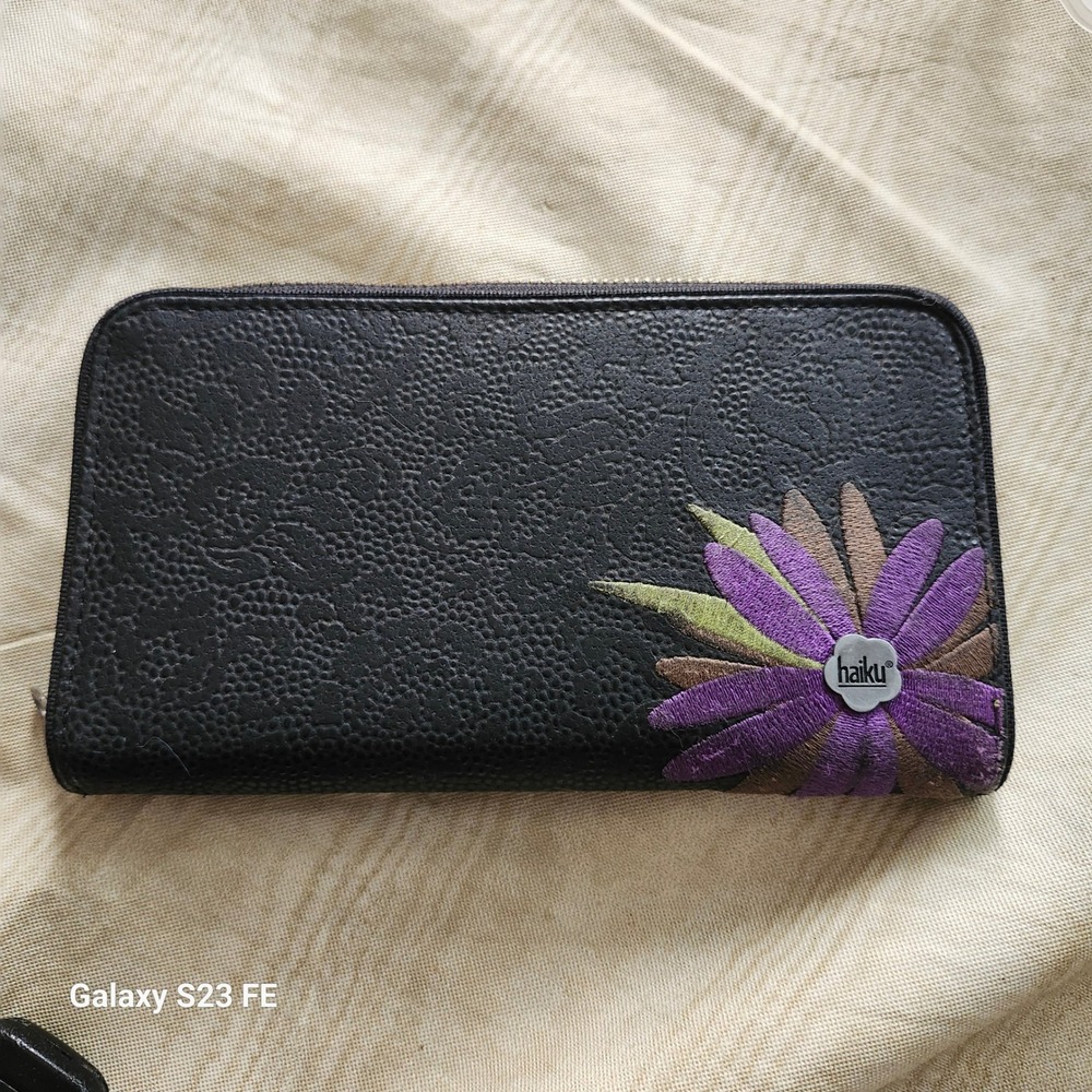 Haiku Zip Around Wallet Womens OS Black Floral Embroidered Organizer Boho Zip